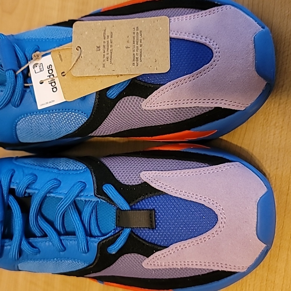 Adidas Yeezy Boost 700 'Hi-Res Blue / 9.5 UK / 10 US